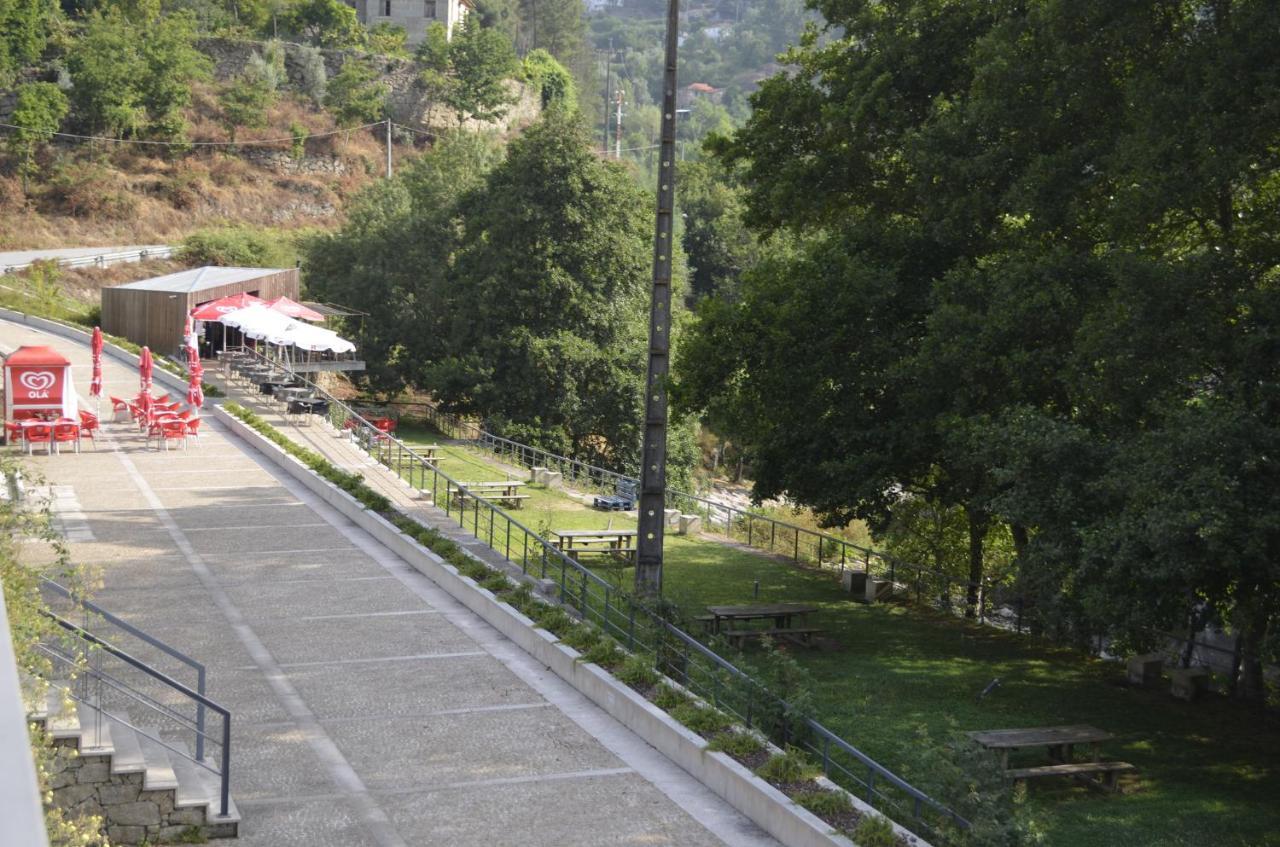 Encosta Do Douro - Rio Douro Villa Cinfães Exteriör bild